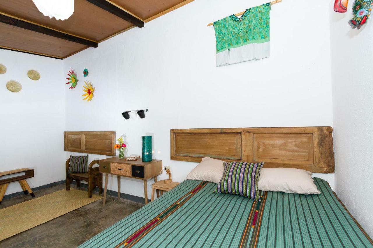 Tamarindo Guest House, Near Arco Santa Catarina Antigua Extérieur photo